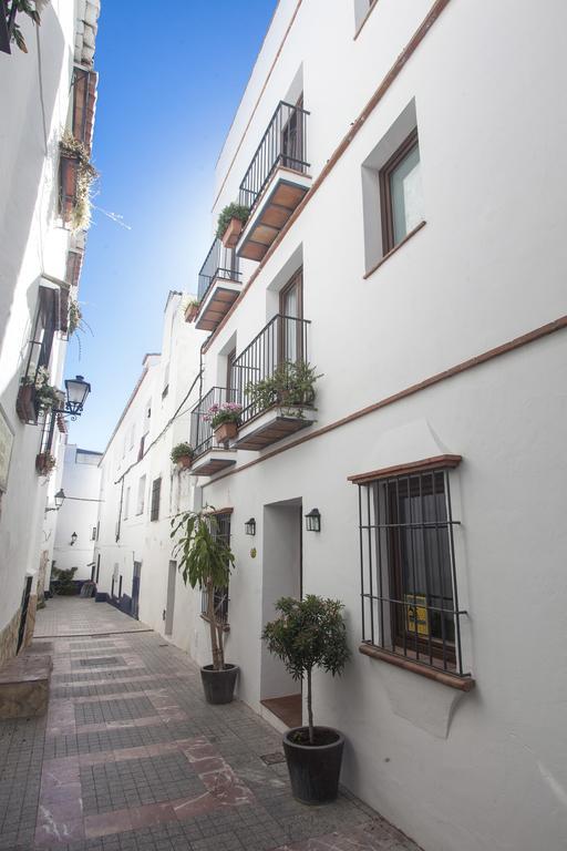 Total * Marbella